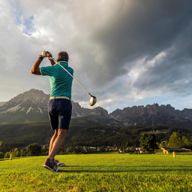 27 Loch Idyllischer Golfplatz Wilder Kaiser