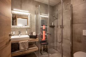 APART deluxe Garten-Suite Badezimmer mit Infrarot