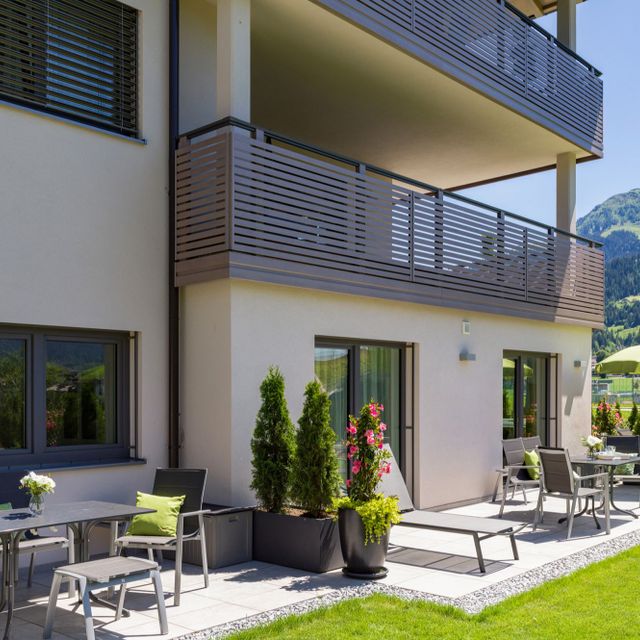 Terrasse Appartements Gartensuite am Wilden Kaiser